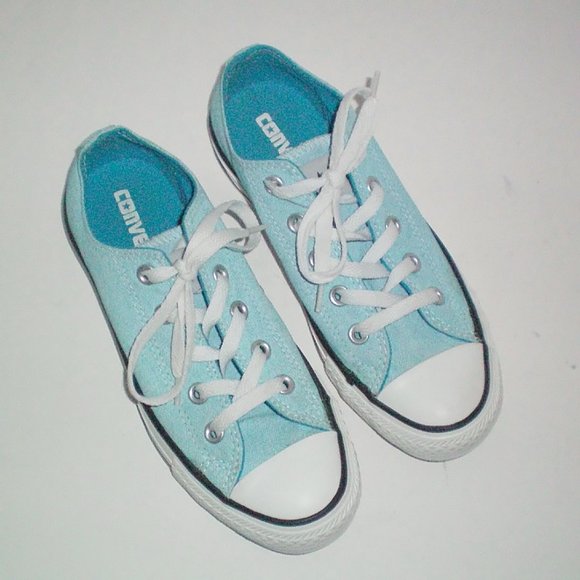 Converse Ox Low Top Shoes Womens Size 5.5 New - Picture 1 of 4